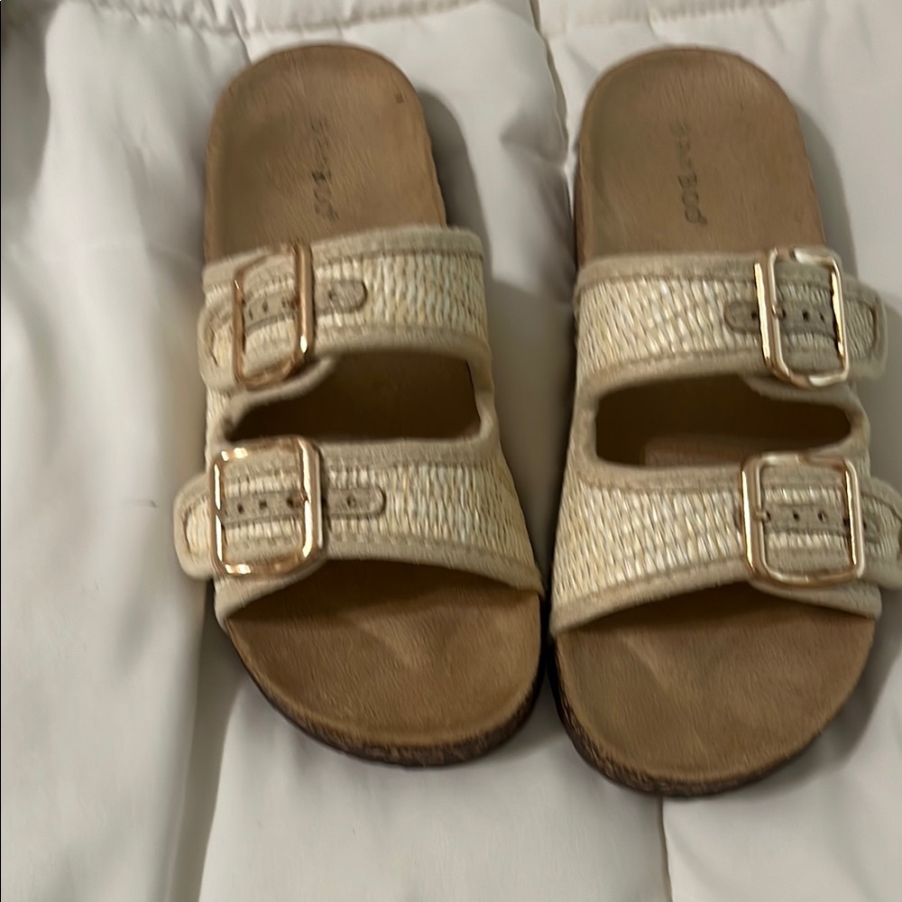 Sandals with double buckle size 7